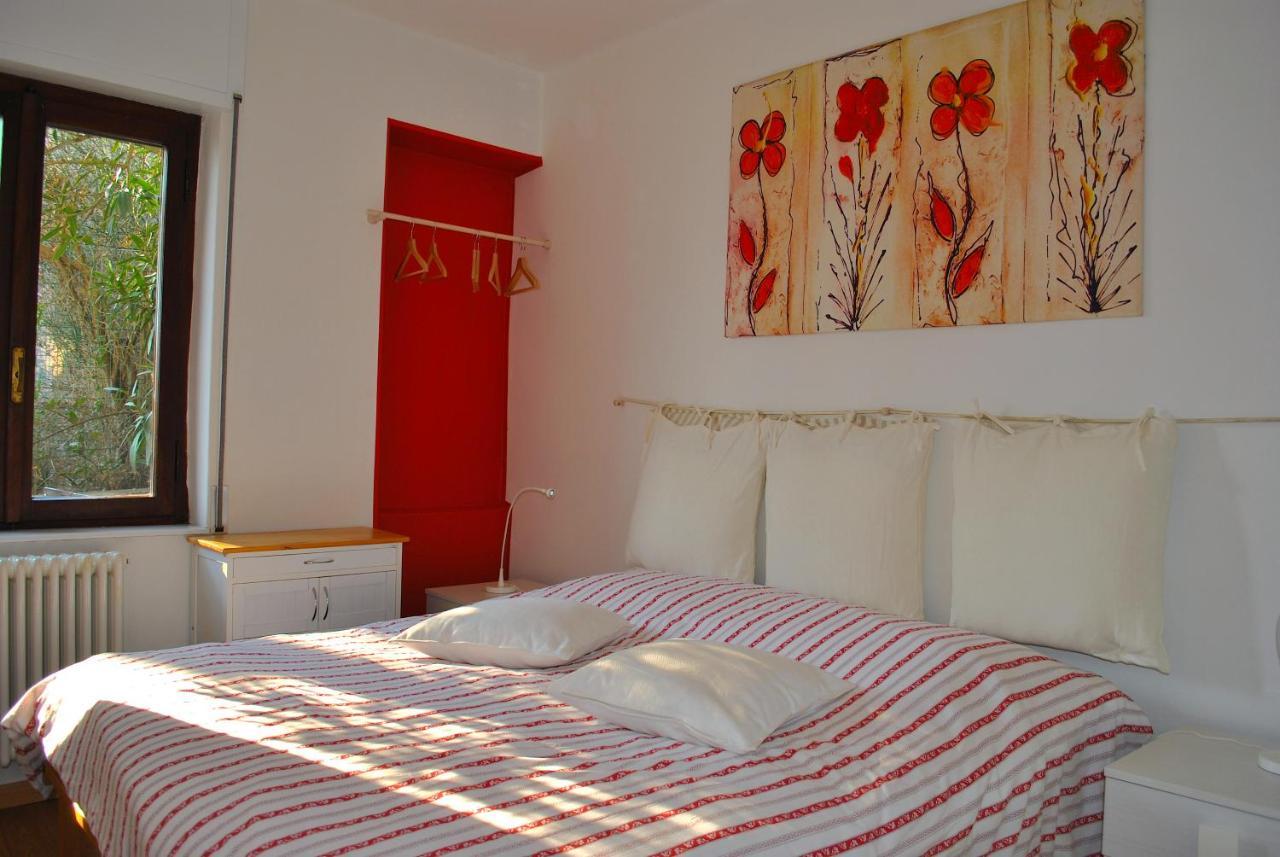 Apartment The Palm With Garden Sala Comacina Esterno foto